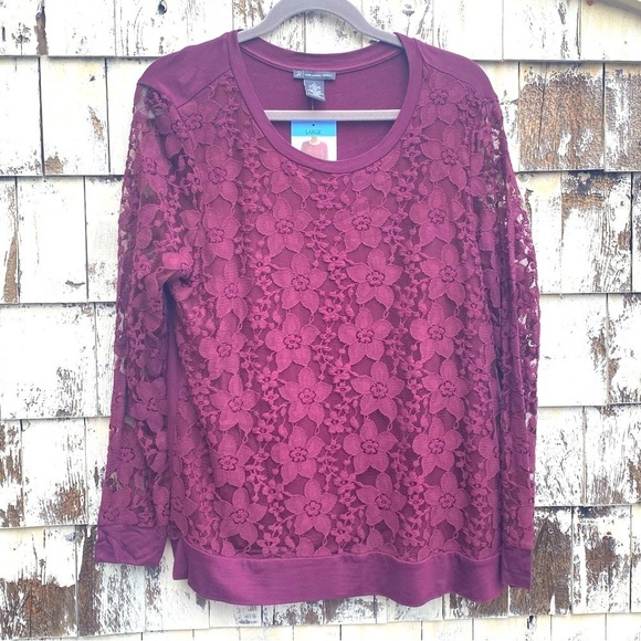 Adrianna Papell Lace Long Sleeves Top - Picture 2 of 5